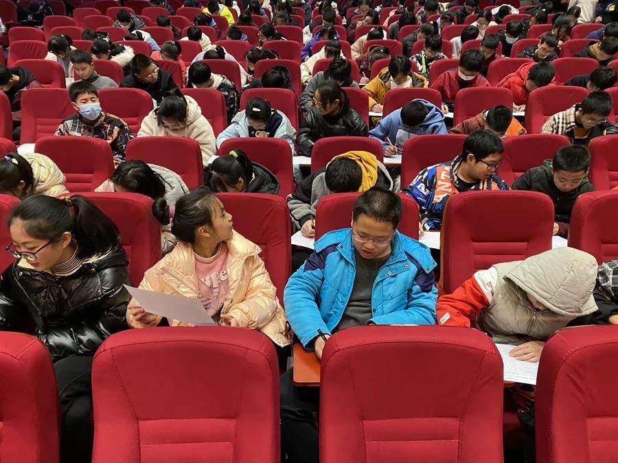 家长委员进校园，助力“双减”促发展——看重庆六十五中家长督教