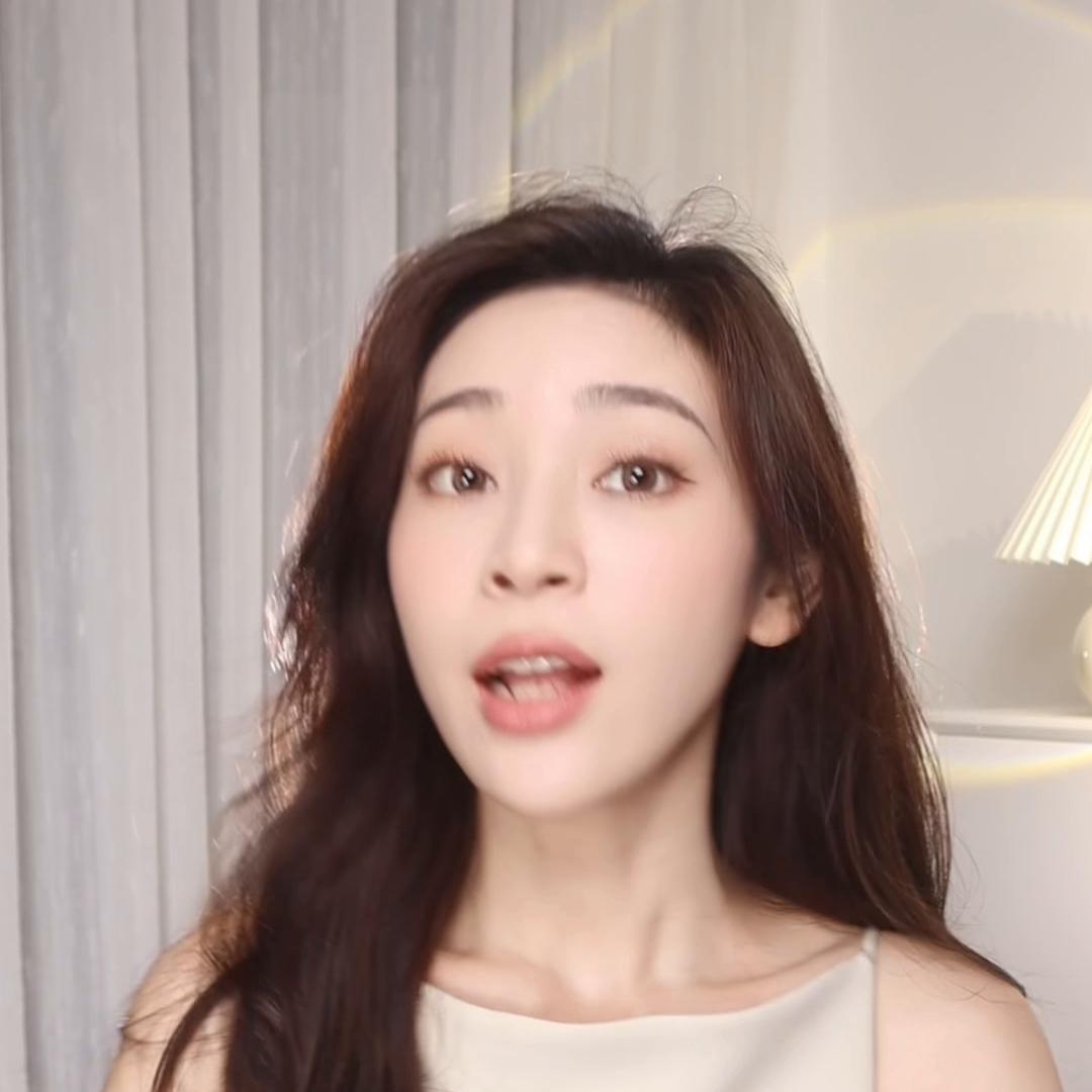 女生眼中的阿玛尼手表,如何看起来像女生