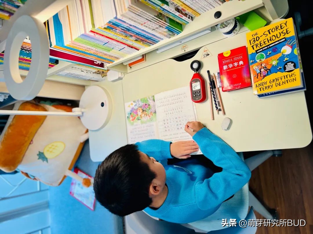 如何改善家里光线预防近视,室内光线暗怎么设置参数