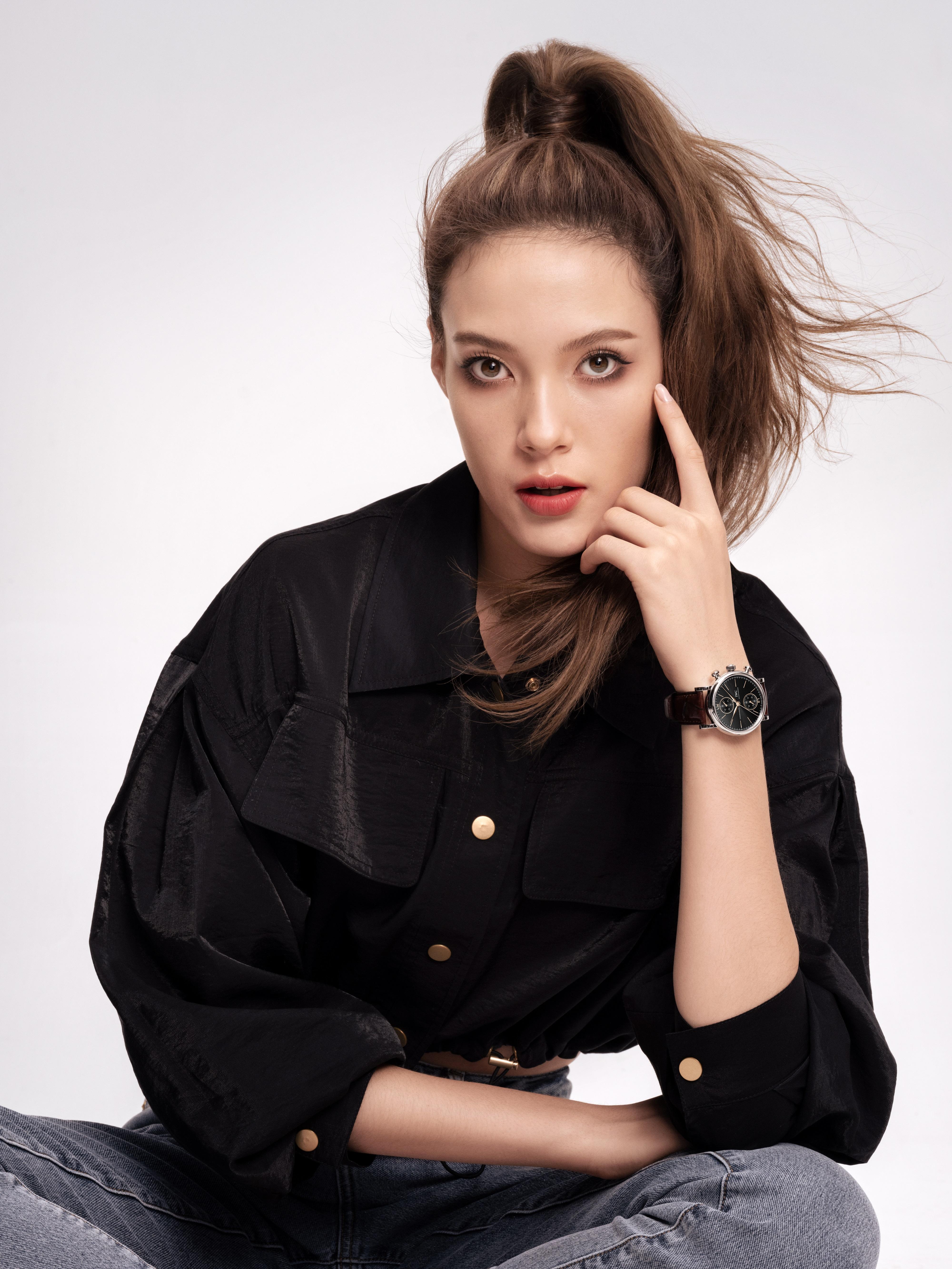 吃韭菜盒子涂美甲,轻松闯入决赛,谷爱凌这小姑娘到底啥人设