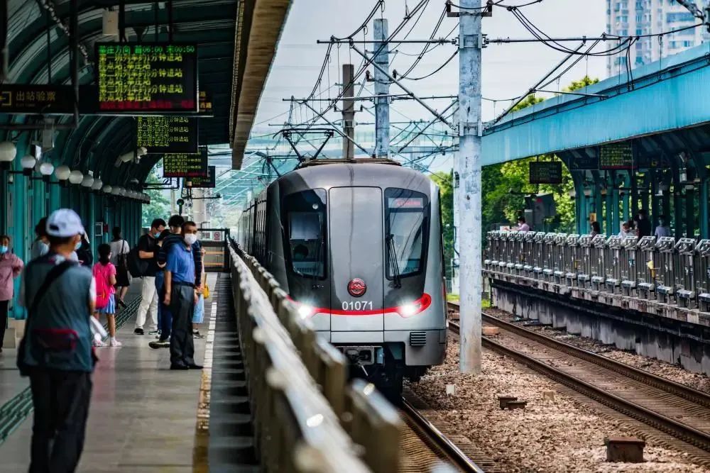 上海地铁1号线钢铁侠,上海地铁1号线西延伸最新消息