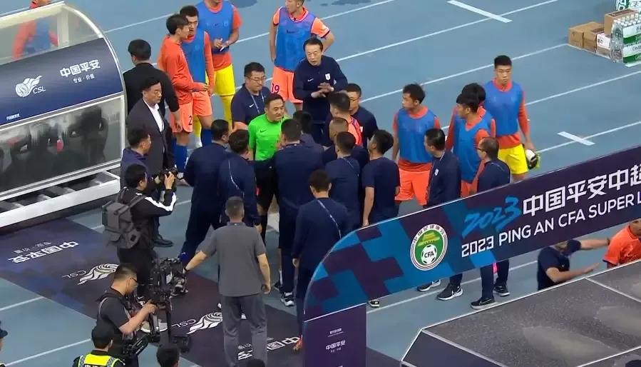 泰山队球迷指南,泰山队球迷多为啥坐不满