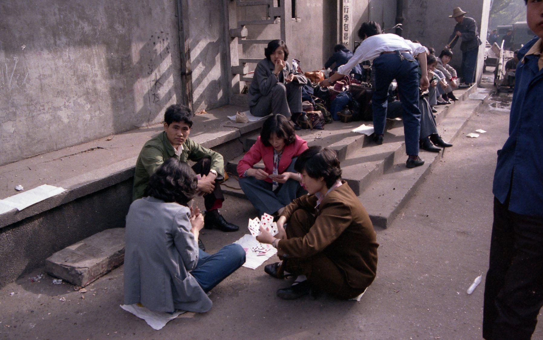 一个老照片唤起尘封的记忆,珍贵的老照片八十年代