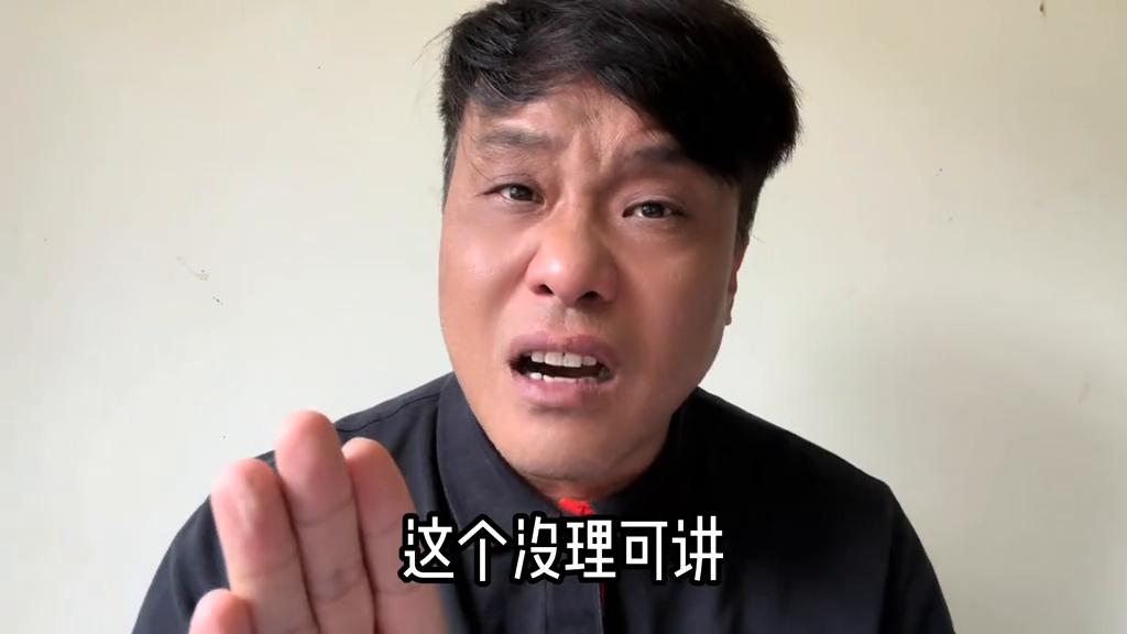 摄影海报被骂,怒怼婚礼摄影