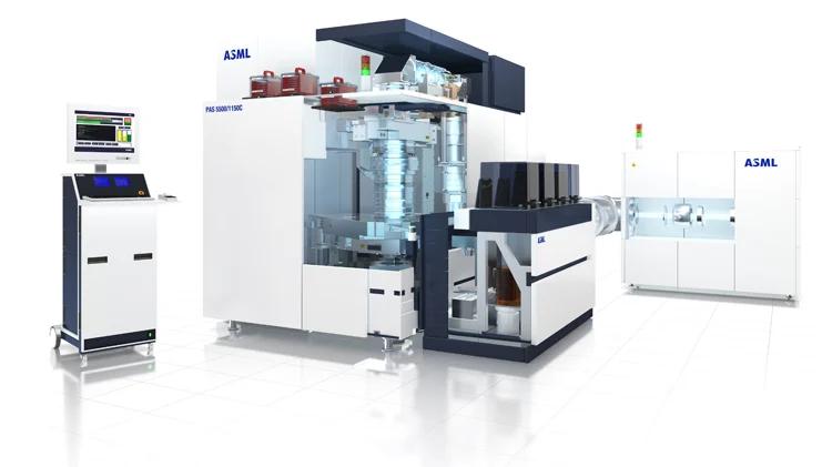 asml宣布光刻机正常出货,asml总裁称要把光刻机卖到国内