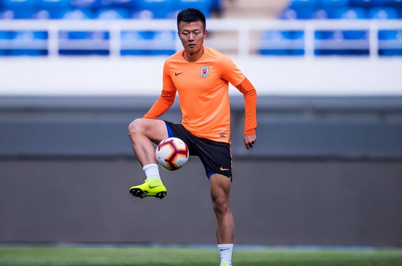 国脚赵明剑月薪一万多,国脚赵明剑