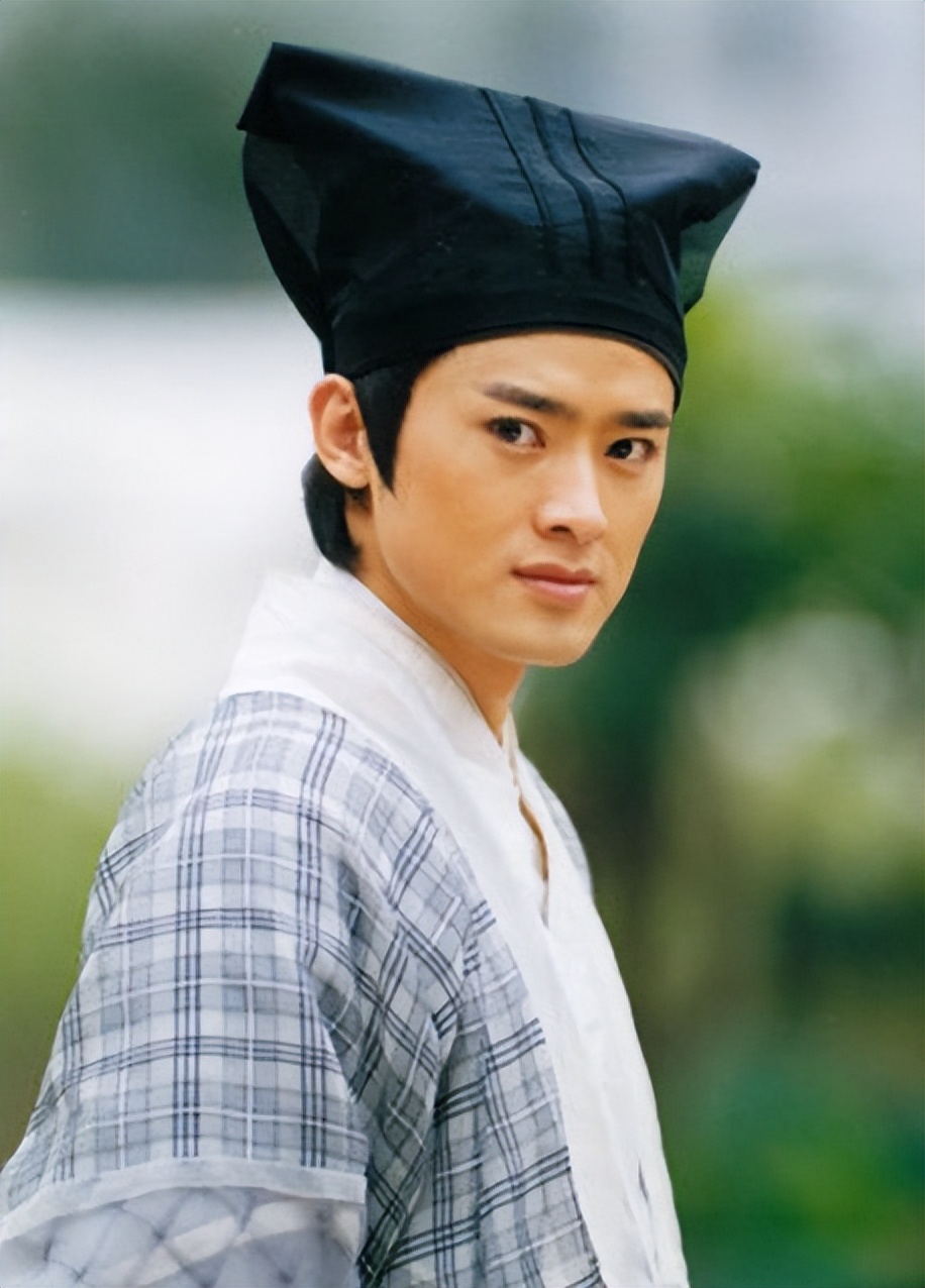 43岁的任泉现状,任泉为什么那么多人转型