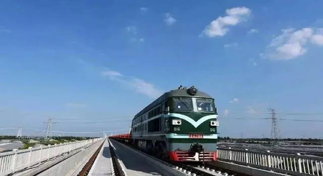 我国最长的火车路线,全国最快的z字头列车车次