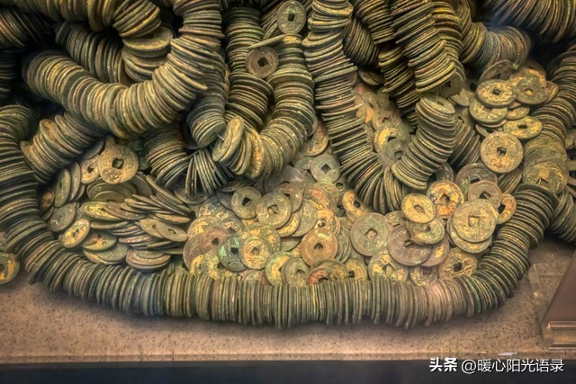 成语尔虞我诈什么意思,尔虞我诈成语故事告诉我们什么