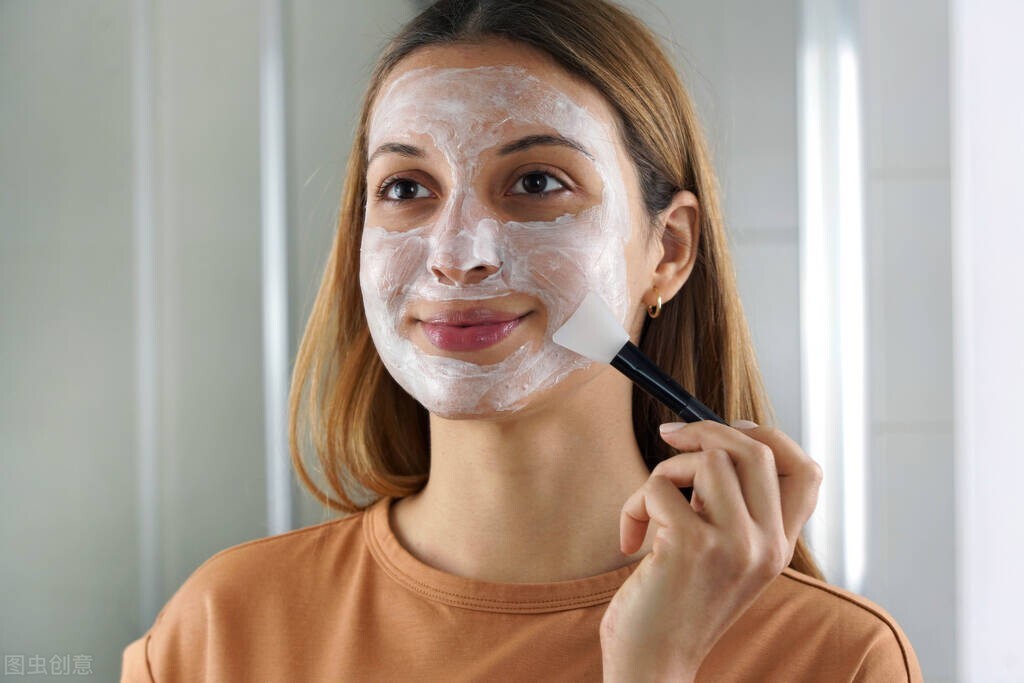 容易长痘痘用什么护肤品,夏天容易长痘祛痘良方