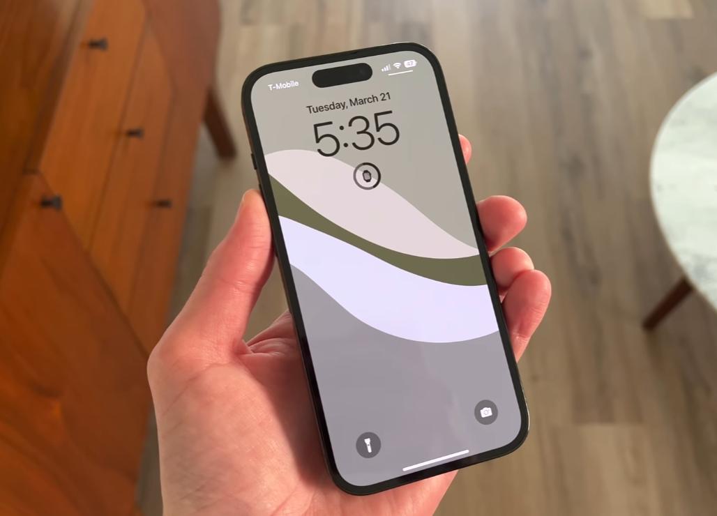 小米13ultra还值得买吗,小米13ultra和苹果14pro怎么选择