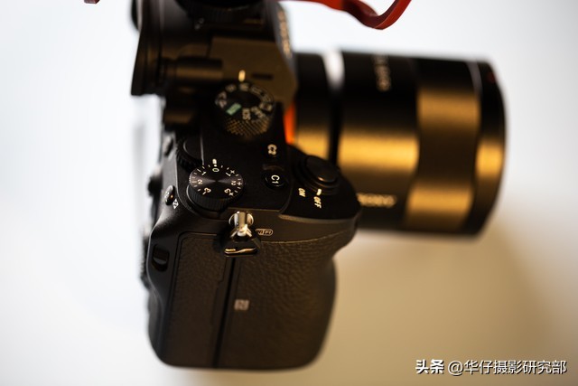 微单单反和普通相机有什么区别,相机的微单和单反有什么区别