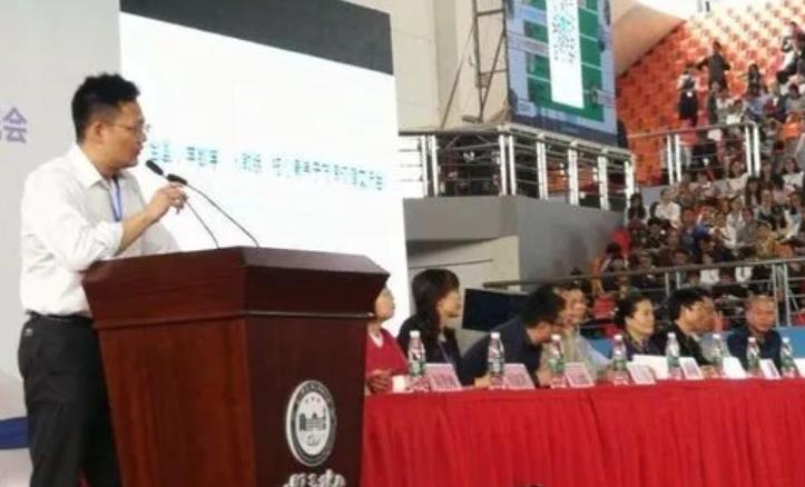 看不起学生的老师是个怎样的教师,看不懂小学数学教材