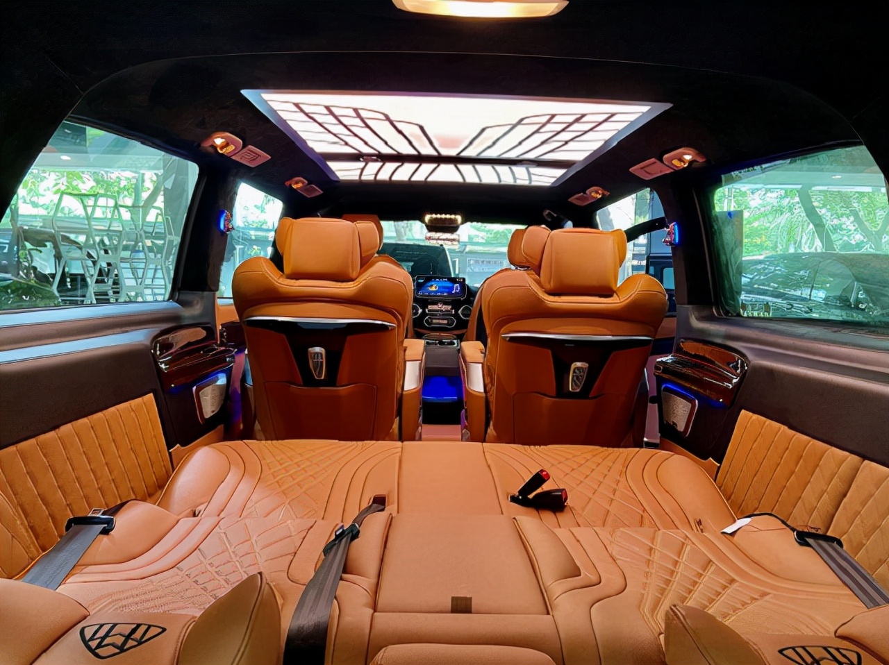 厦门升级商务车内饰价格,漳州商务车改装店