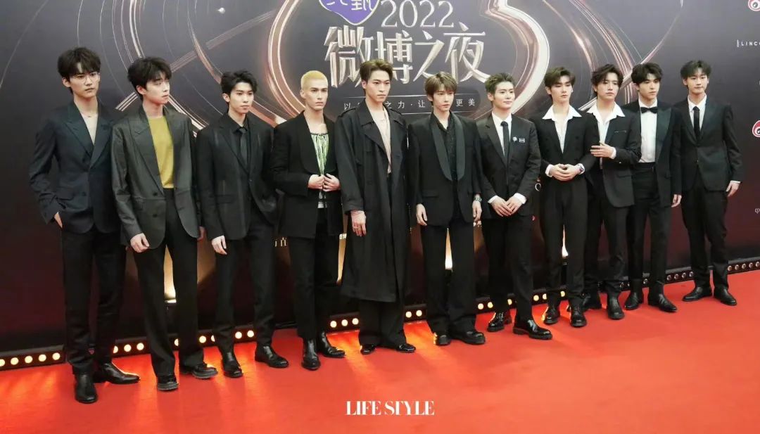 网友曝光的微博之夜明星座位安排,微博之夜座位图看明星咖位