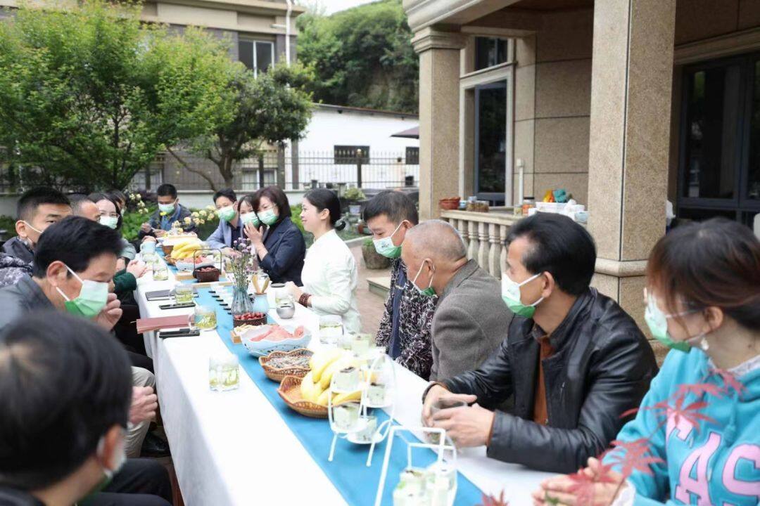 离杭州比较近的浙江城市,离杭州很近的市区