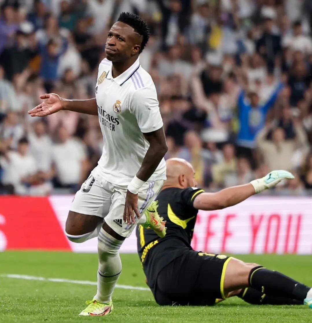 皇马3-2逆转ac米兰赛后,皇马4-1巴萨第13次夺西超杯