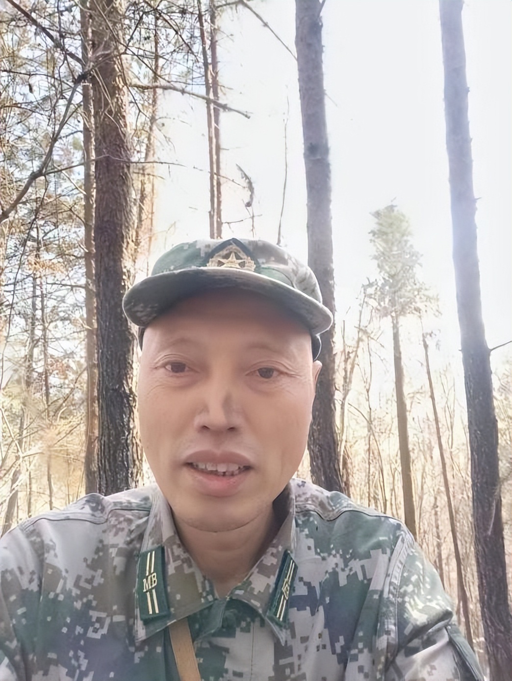 众诗人品读许庆胜《诗坛胡松夏现象解剖》专著诗•50首