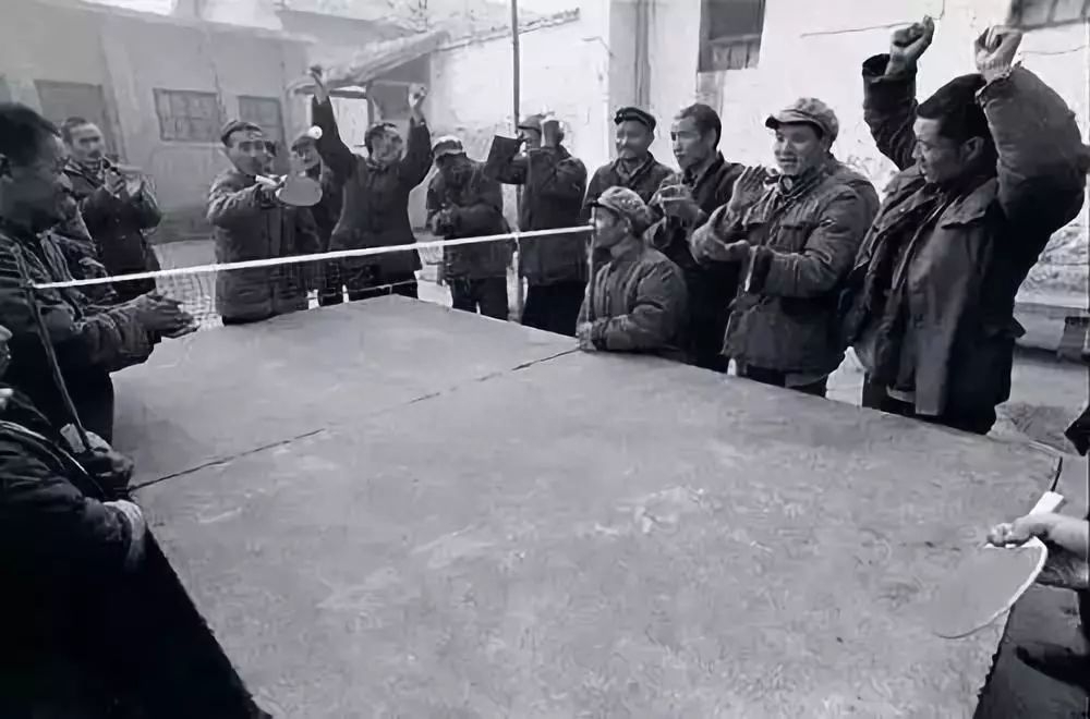 精神病院恐怖老照片,真实的废弃的精神病院图片