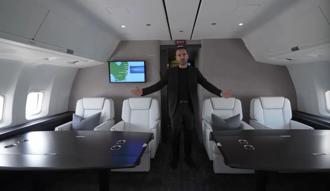 花五亿买了私人飞机后，名人都用它干什么了？