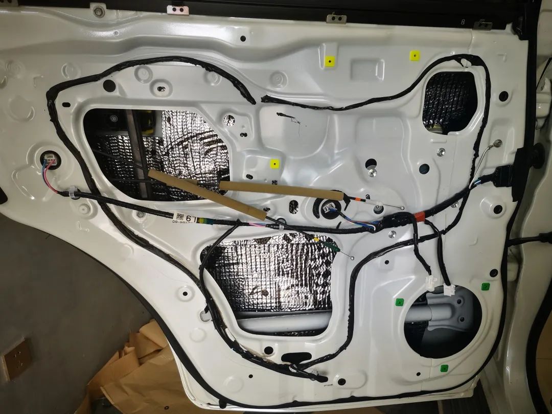 酷路泽升级大喇叭,丰田酷路泽改装蜗牛喇叭