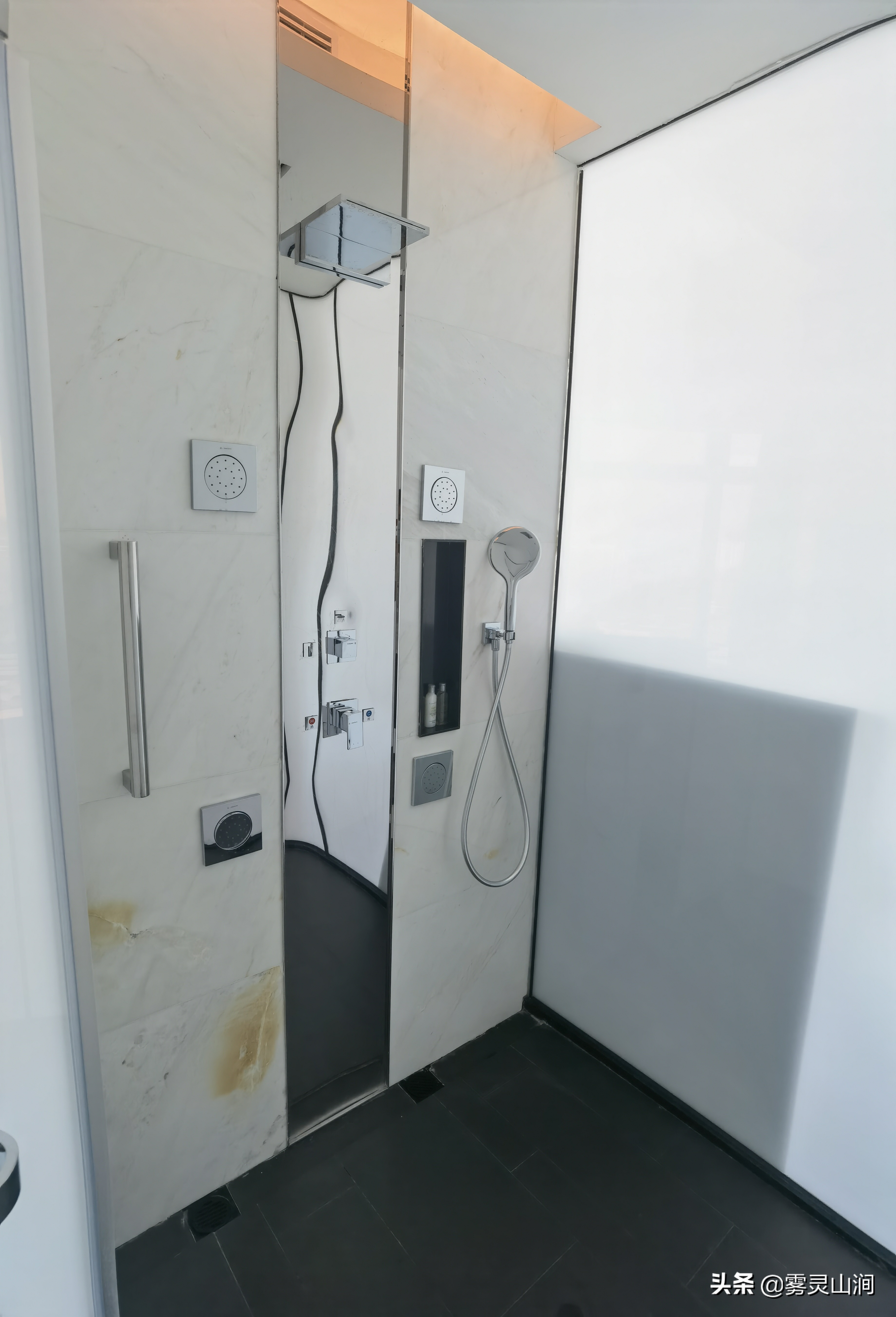 佛山最好的轻奢风酒店,佛山和华希尔顿逸林酒店房间