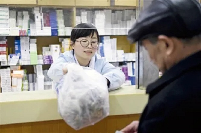 鏉窞鑰佹潨鑲濈檶鏅氭湡鎷掔粷鎵嬫湳,鑲濈檶鏅氭湡鑰佷汉鎷掔粷娌荤枟