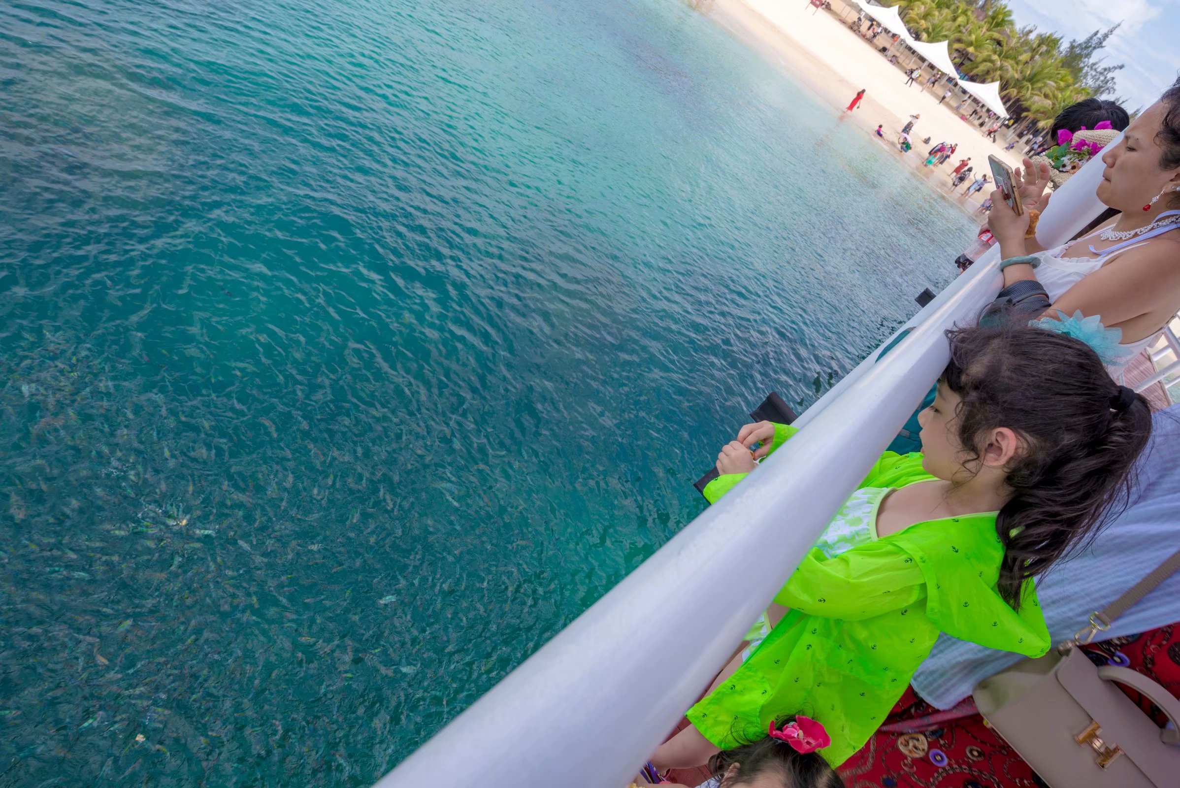 泰国三亚旅游对比,三亚和泰国旅游选择哪里