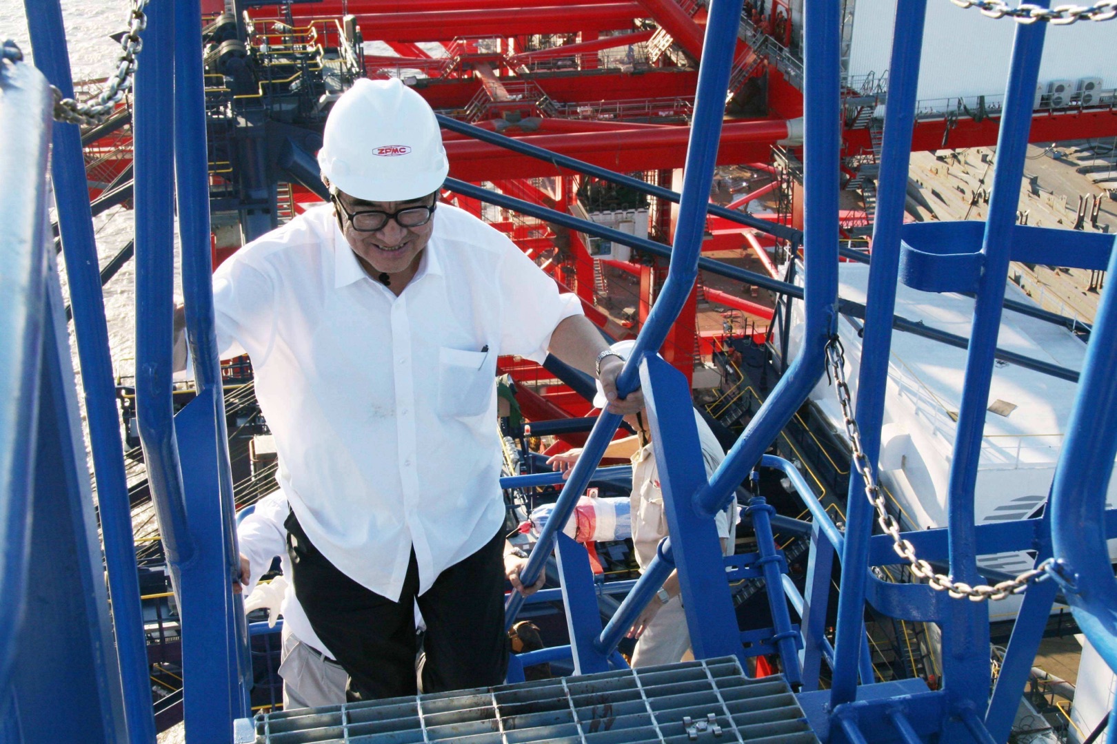 振华重工称霸全球,突破垄断令西方震惊