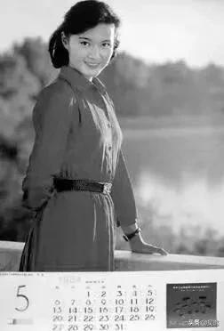 泳装挂历图片及价格,90年代老式泳装挂历
