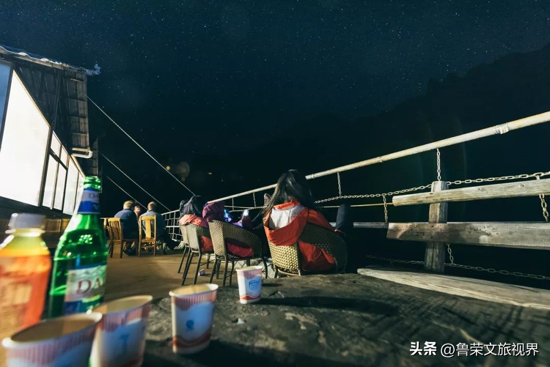 世界经典徒步线路,世界经典徒步线路虎跳峡