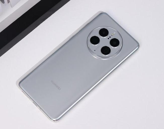 用了两年的小米一点也不卡顿,用了小米换苹果感觉不习惯