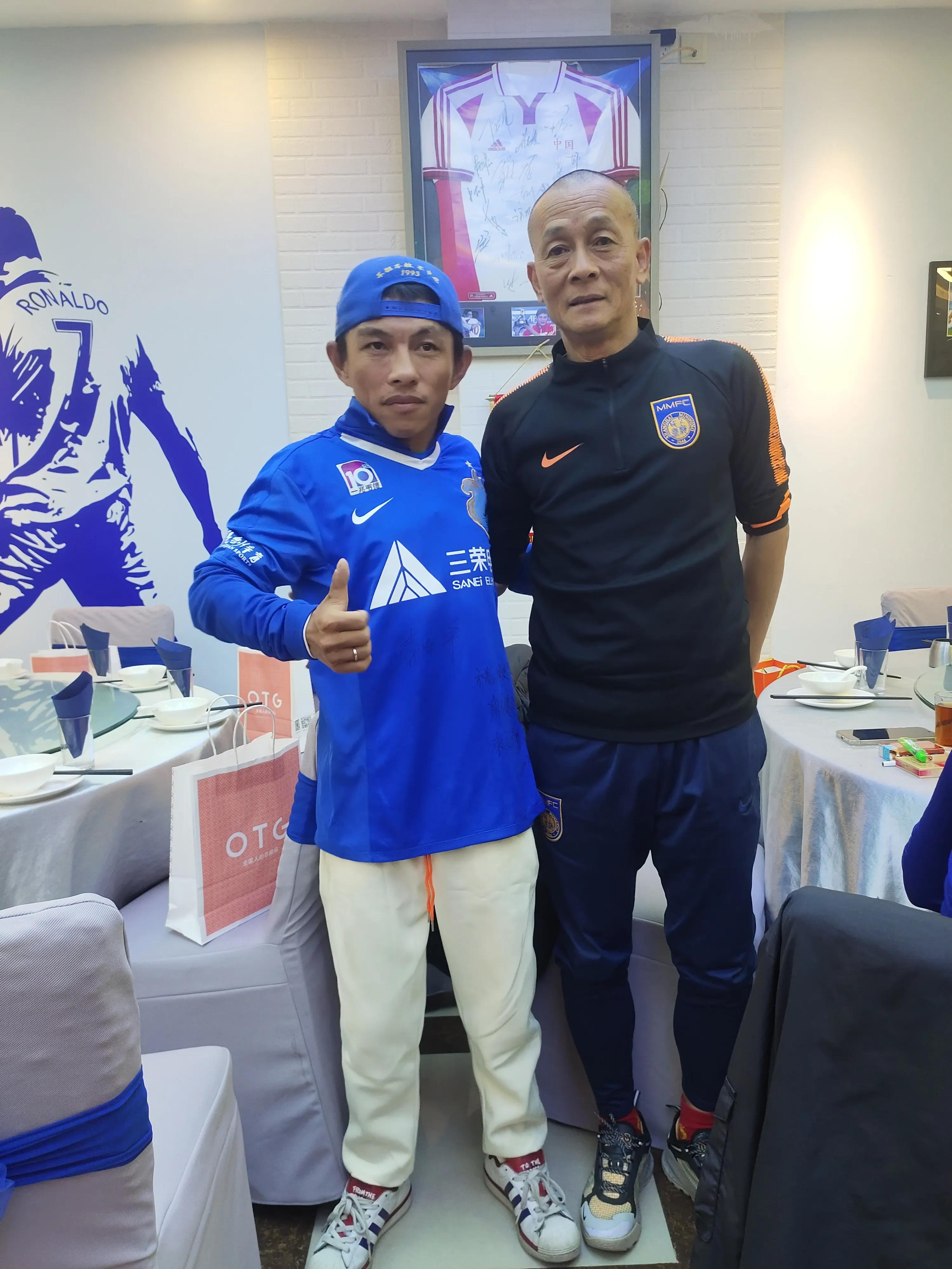 上海申花李中华,老上海足球队李中华