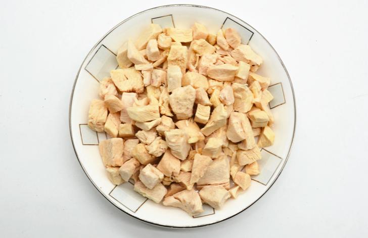 猫咪冻干有哪些,猫咪吃鸡肉冻干好还是牛肉冻干好