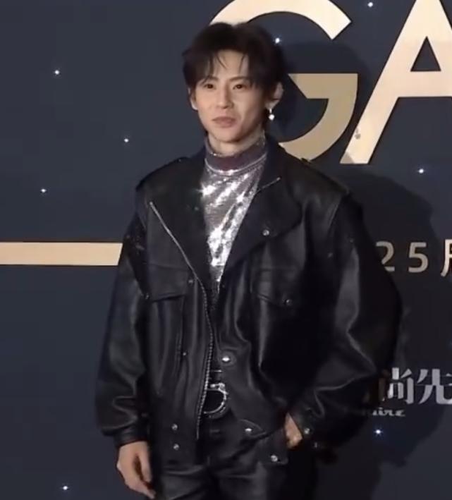 高情商主持人与威震天,话痨威震天被主持人怼得哑口无言