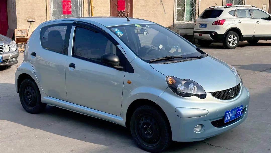 2010款比亚迪f0翻新案例,比亚迪f0全车翻新喷漆多少钱