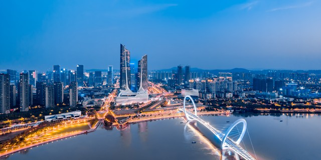 南京市央企最低月收入是多少,南京央企工资一般多少