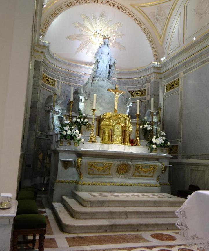 法国巴黎十二大,巴黎是法国的首都