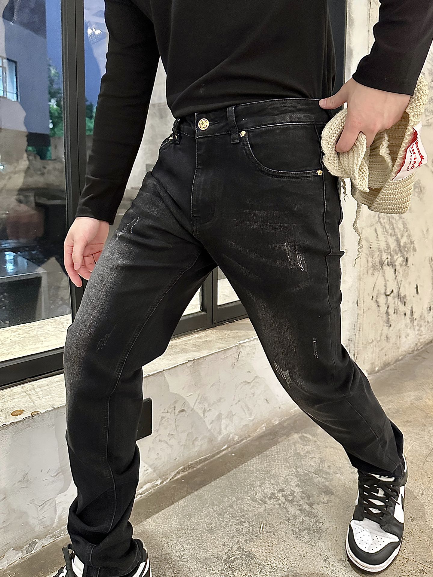 范思哲牛仔裤男款印花图案,大牌牛仔裤男款范思哲