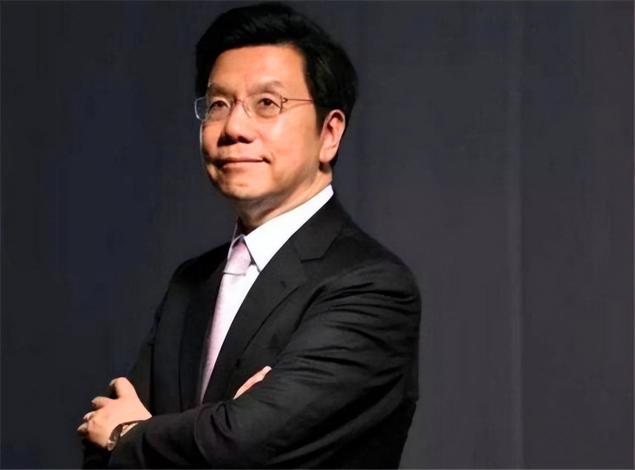 毅然拒绝美国，把864家公司带回祖国，只为告知世界：我是中国人