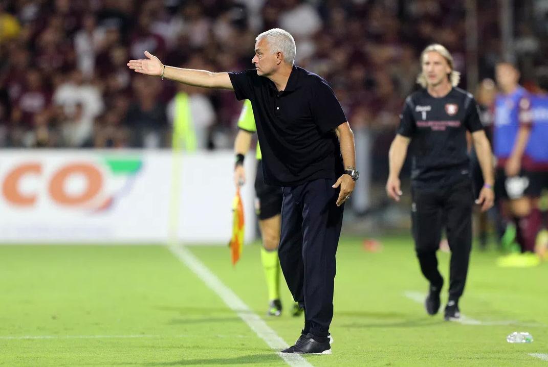 罗马1-6惨败穆帅球迷反应,罗马1-6惨败穆帅是故意的吗