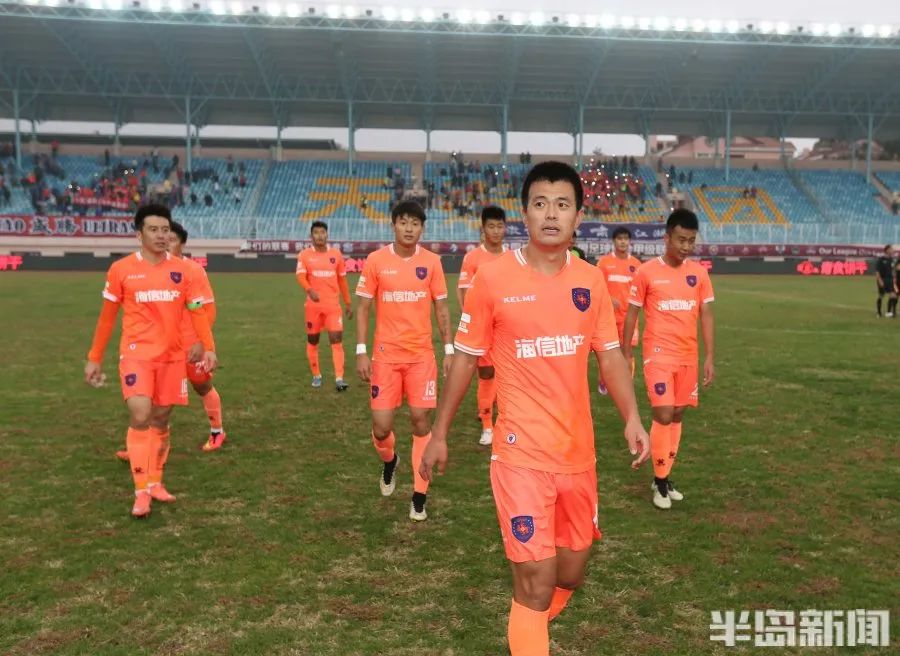 记者谈中超青岛队退出中超,青岛重振华中市场