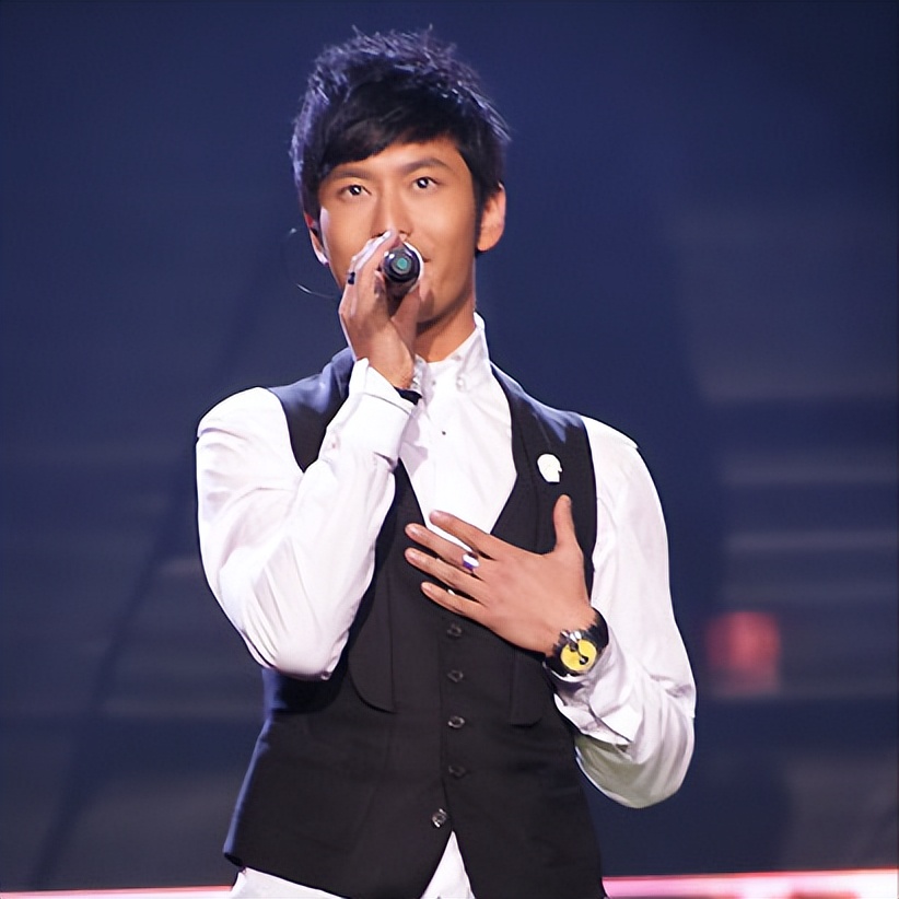 上海国际电影节红毯黄晓明,上海电影节黄晓明完整版