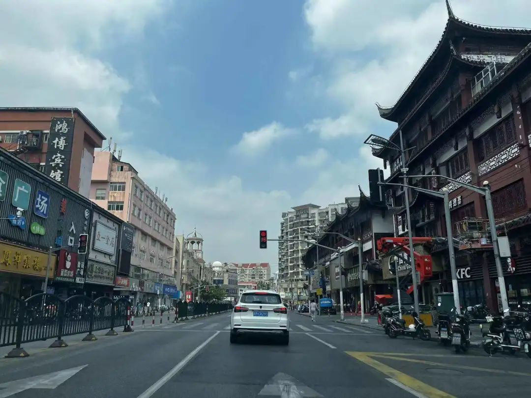 上海老城区现状如何,上海的地位一落千丈