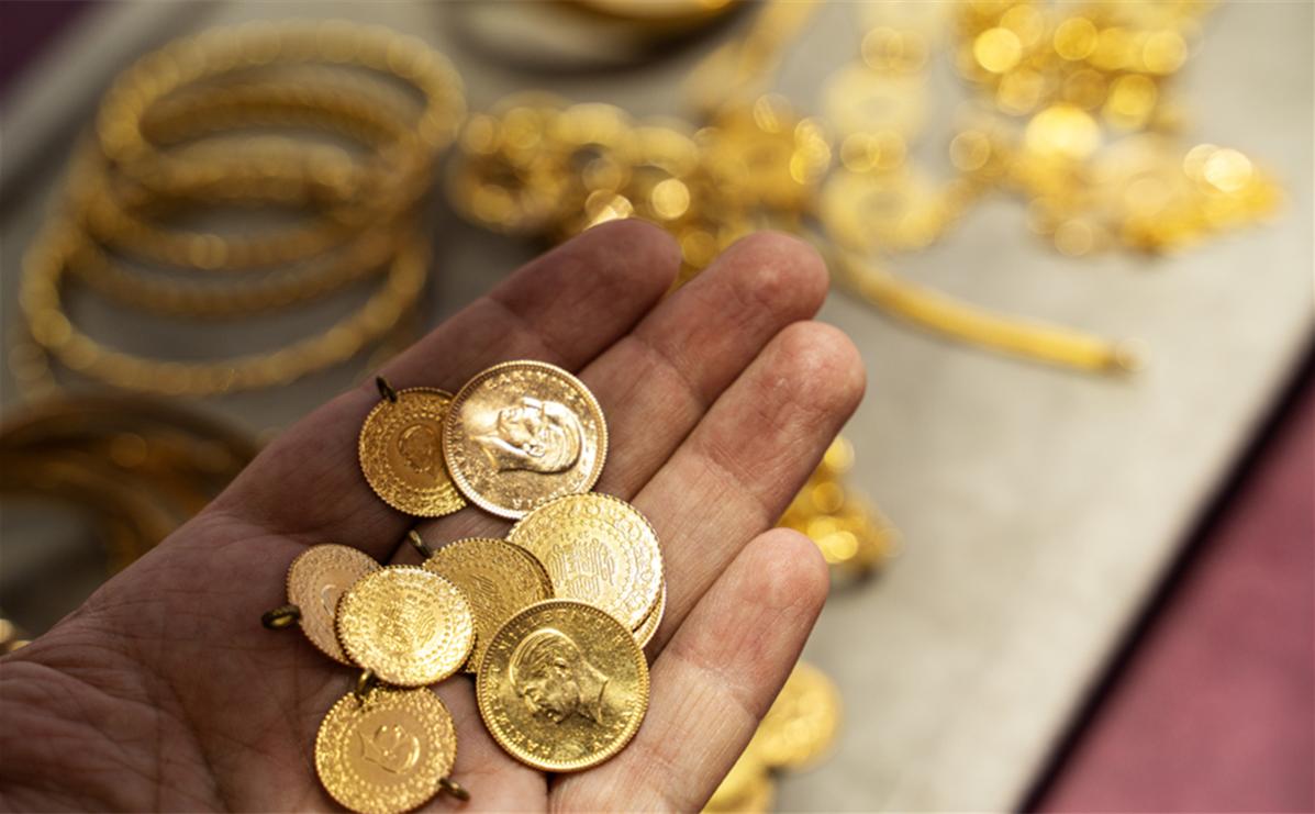 姑姑占我爸房子不走,姑姑霸占我房产