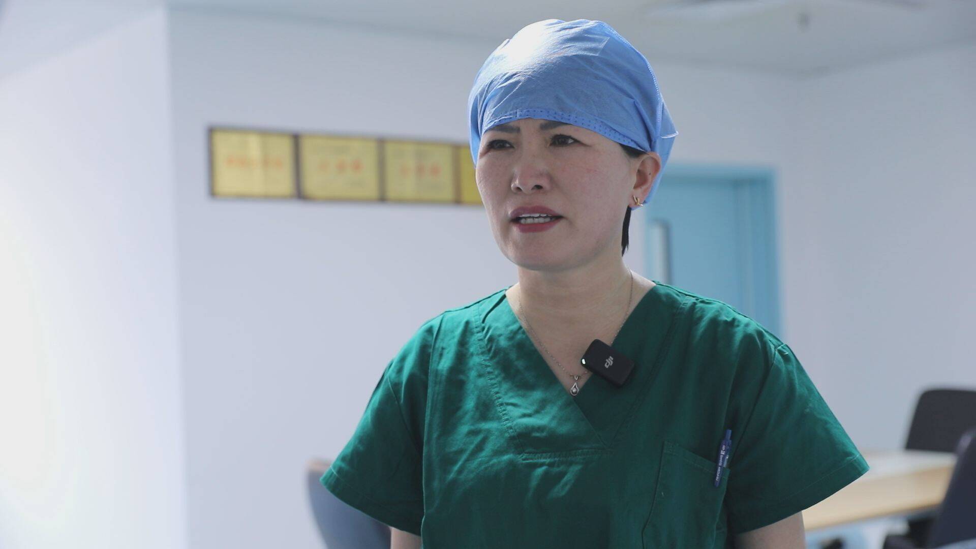 无影灯下的守护者医路有你,无影灯下的生命保护神