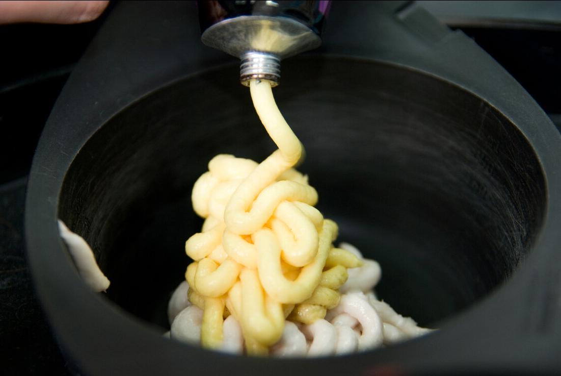 用海娜粉染发湿染还是干染好,染发是干发染还是湿发染效果好