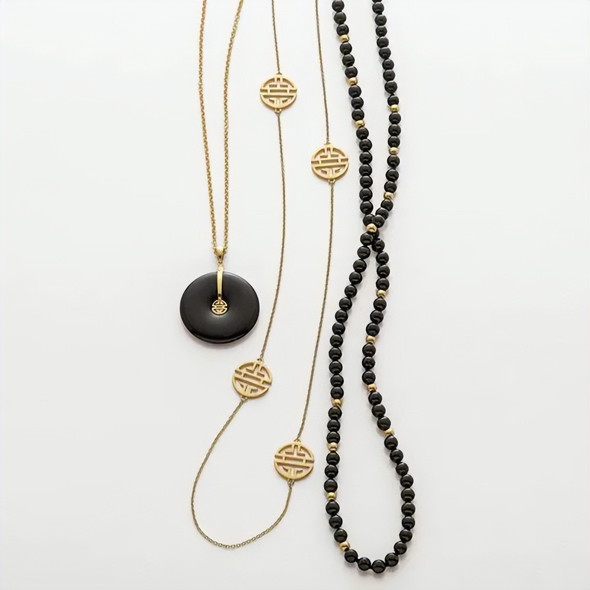 谭松韵关晓彤金鹰节,关晓彤谭松韵红毯走秀