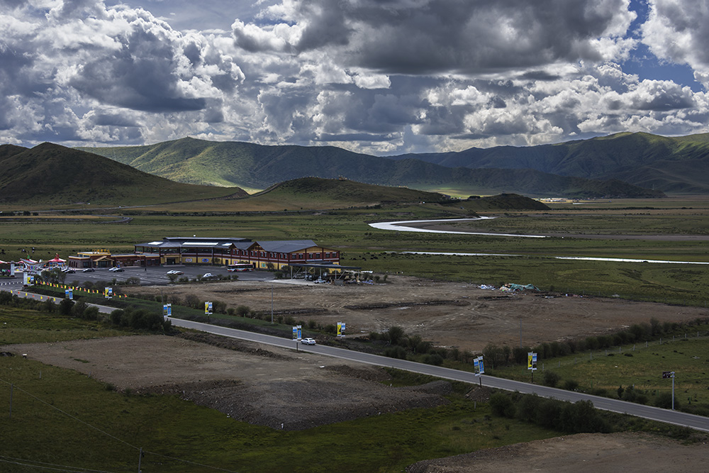 西部大草原旅游攻略,四川红原大草原自驾旅游攻略