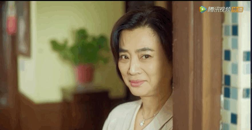 对不起,这国产喜剧黑马,我夸晚了